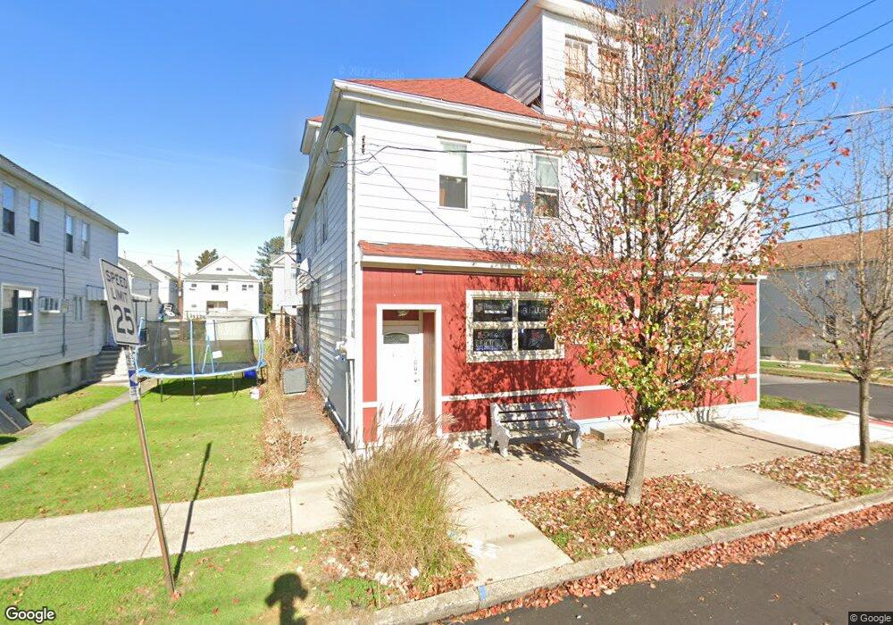 389 E Grand St, Nanticoke, PA 18634 - photo 1