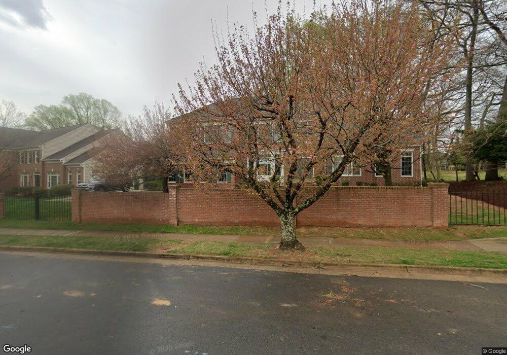 1722 Drewlaine Dr, Vienna, VA 22182 - photo 1