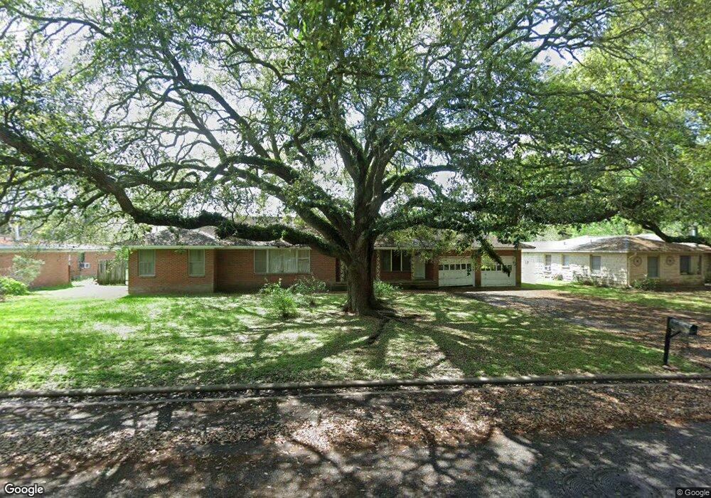 2428 Oak Dr, Bay City, TX 77414 - photo 1