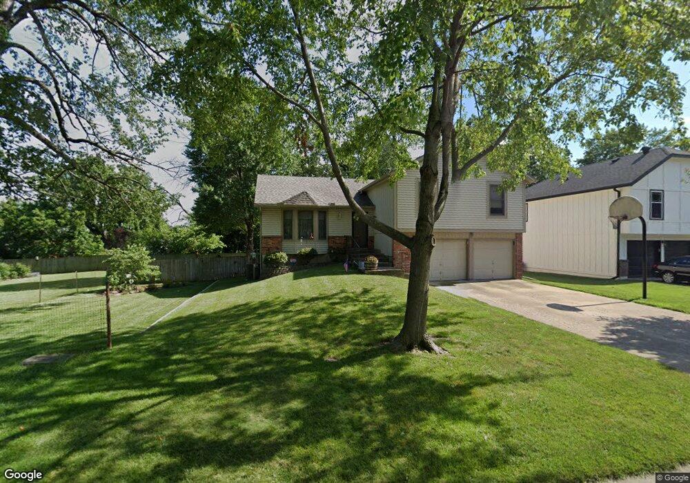 10105 W 50th Terrace, Shawnee, KS 66203 - photo 1