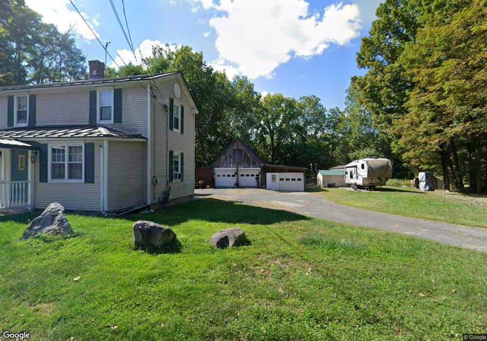 620 Riverside Dr, Florence, MA 01062 - photo 1