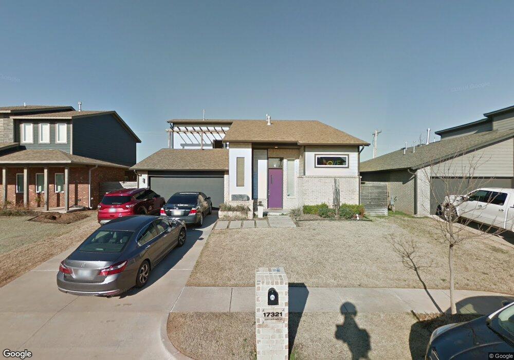 17321 Sparrow Hawk Ln, Edmond, OK 73012 - photo 1