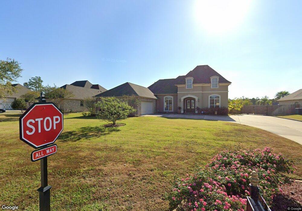 568 S Caleb Dr, Slidell, LA 70461 - photo 1