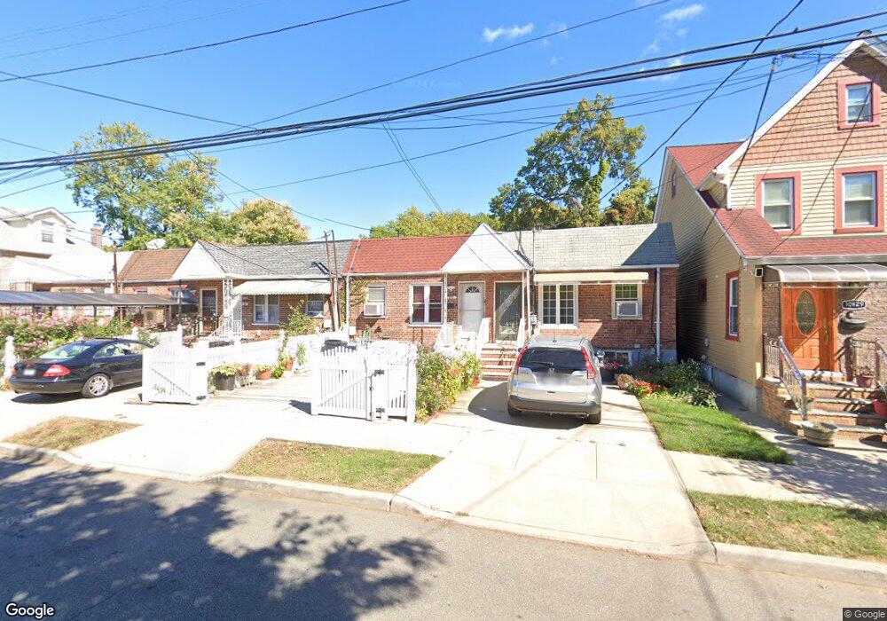 10925 173rd St, Jamaica, NY 11433 - photo 1