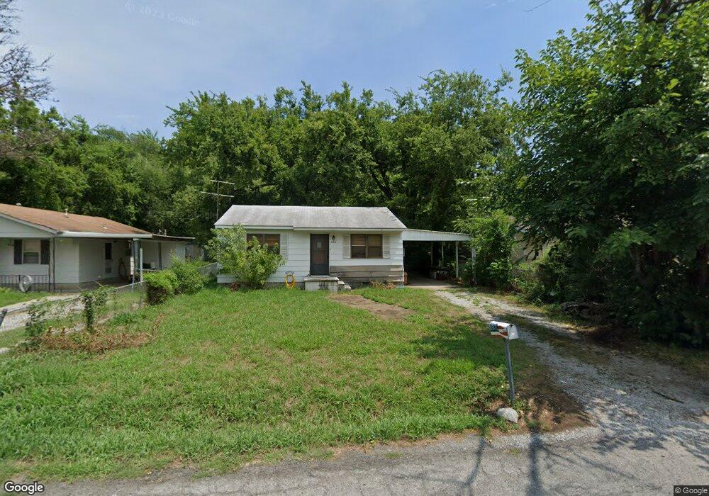 612 S Florence Ave, Claremore, OK 74017 - photo 1