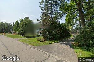 2392 Garland St, Sylvan Lake, MI 48320