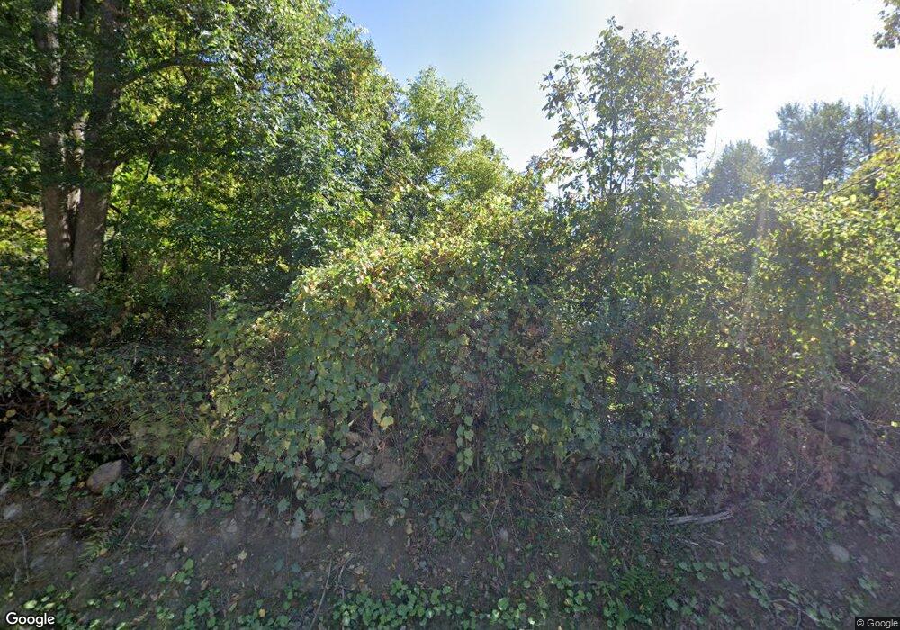 197 Daniels Rd, Shaftsbury, VT 05262 - photo 1