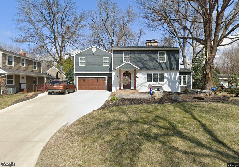 19030 Rutledge Rd, Wayzata, MN 55391 - photo 1