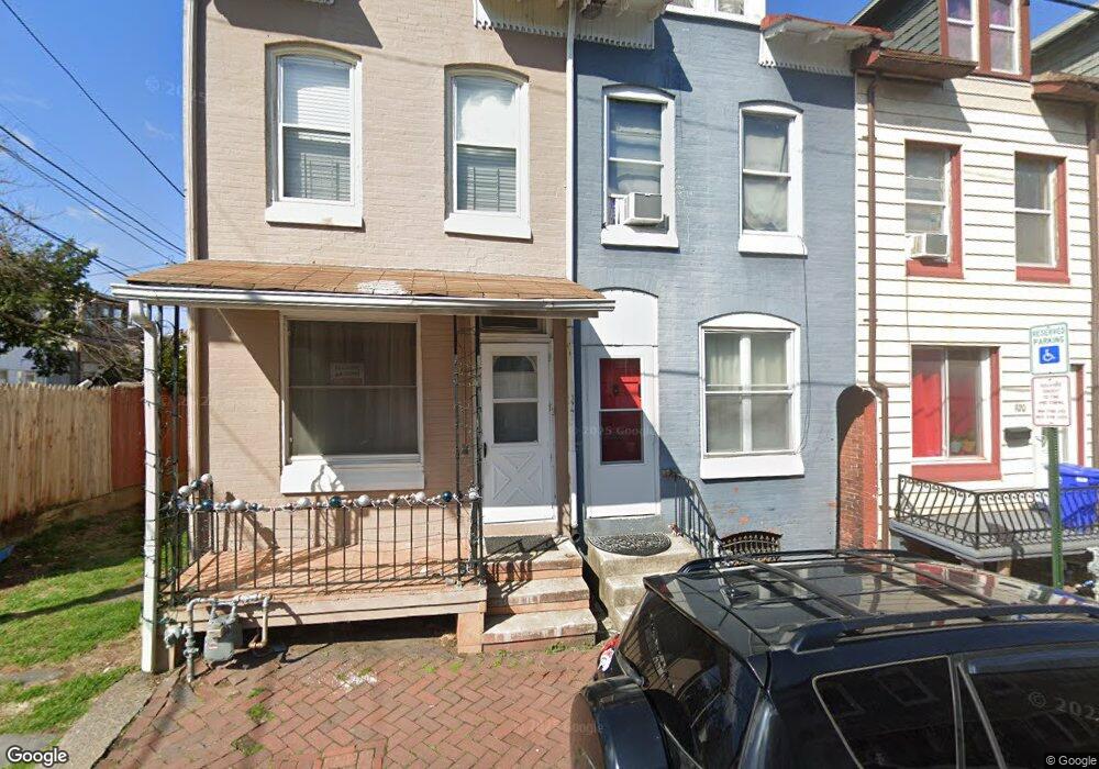 918 Moss St, Reading, PA 19604 - photo 1