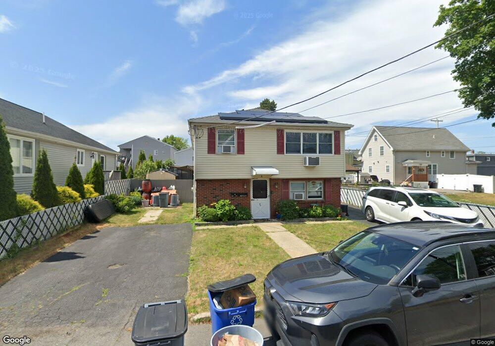 5 Lindsell St unit 1, Saugus, MA 01906 - photo 1