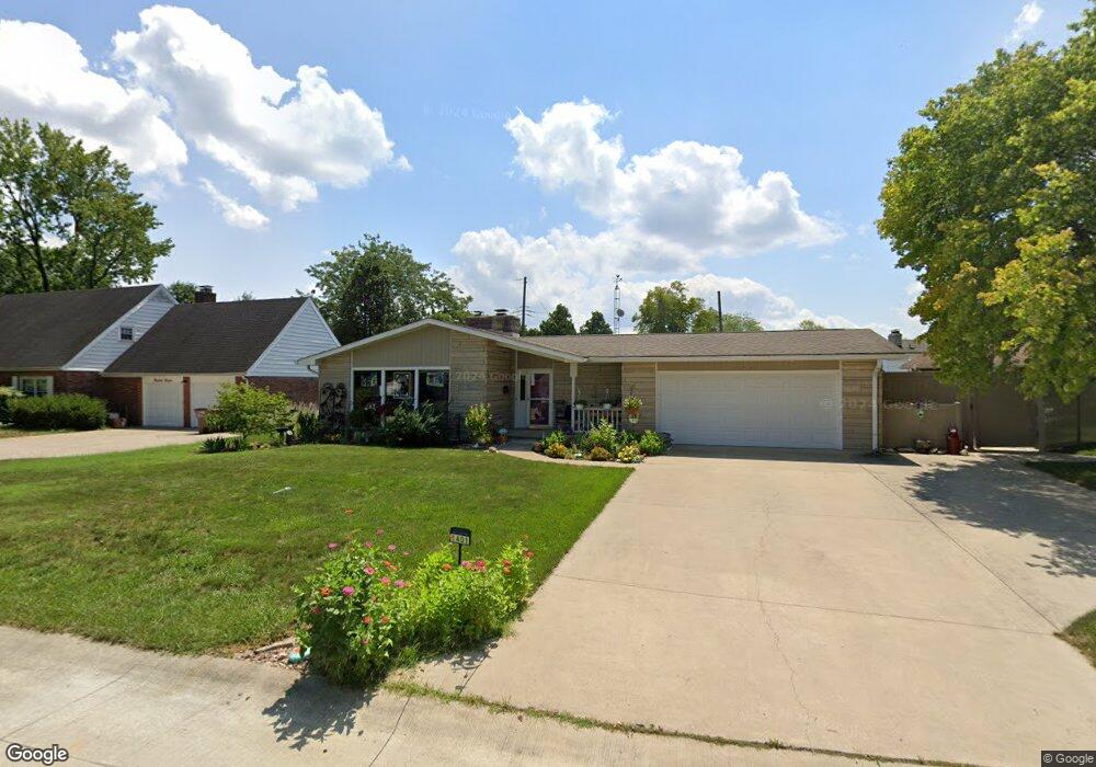 1401 Hunter Place, Columbus, IN 47203 - photo 1