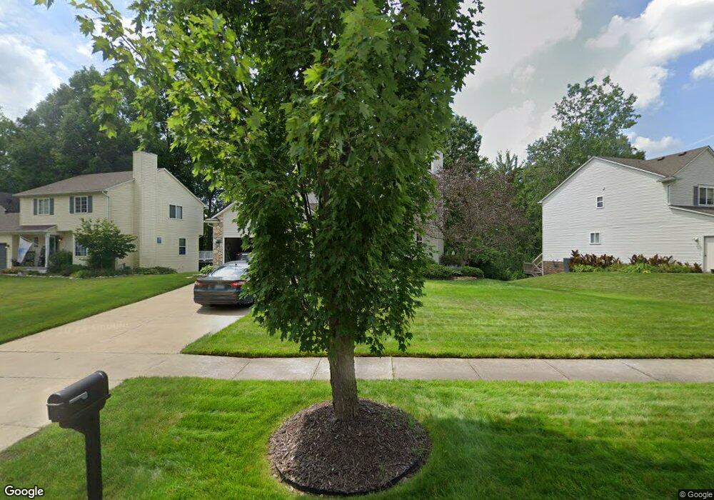 443 Cove View Dr, Waterford, MI 48327 - photo 1