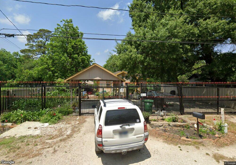 9317 Compton St, Houston, TX 77016 - photo 1