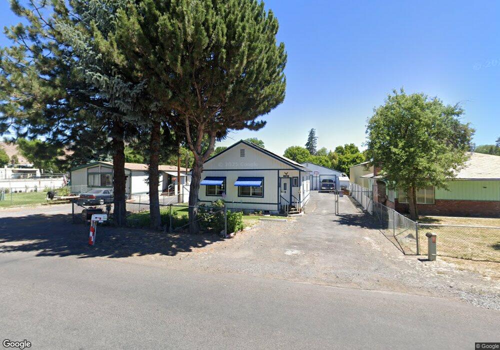 1715 Arthur St, Klamath Falls, OR 97603 - photo 1