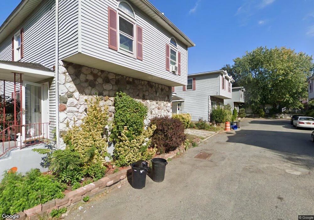 127 Bement Ct, Staten Island, NY 10310 - photo 1