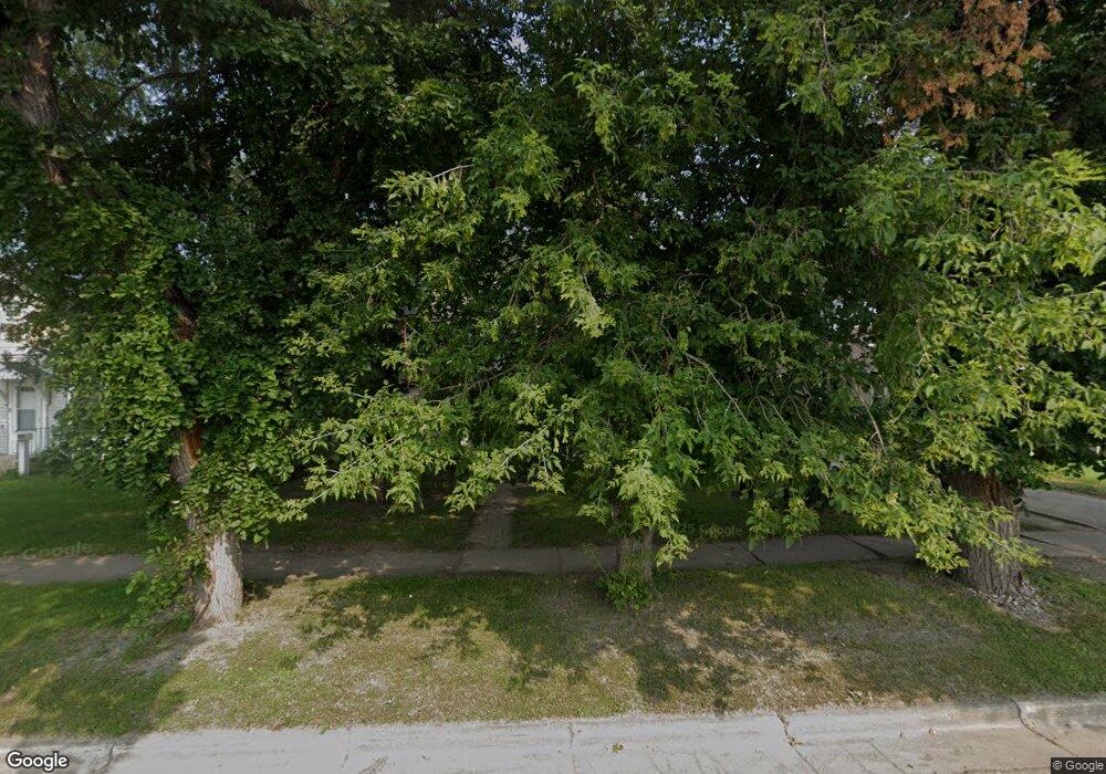 611 7th Ave SE, Jamestown, ND 58401 - photo 1