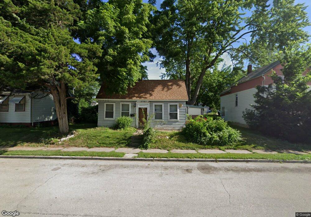 1322 W 13th St, Davenport, IA 52804 - photo 1
