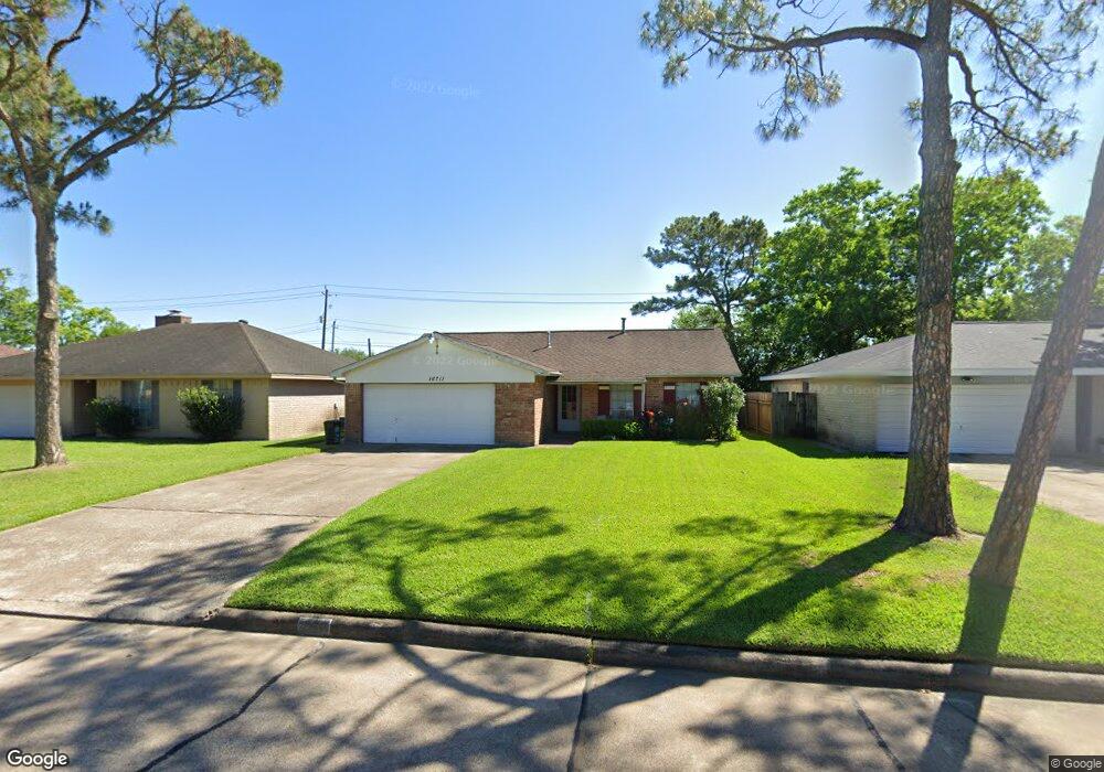 16711 Bougainvilla Ln, Friendswood, TX 77546 - photo 1