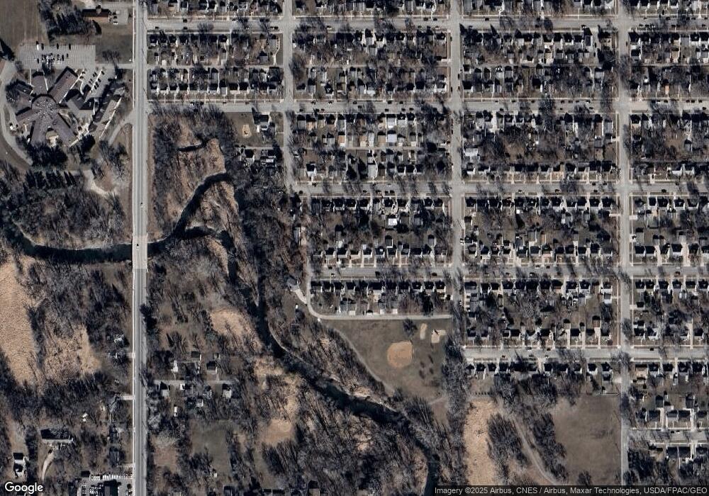 1002 13th Ave SW, Austin, MN 55912 - photo 1