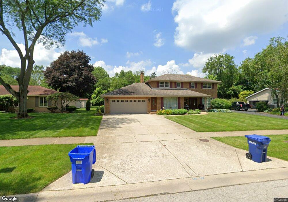 1512 Wadsworth Rd, Wheaton, IL 60189 - photo 1