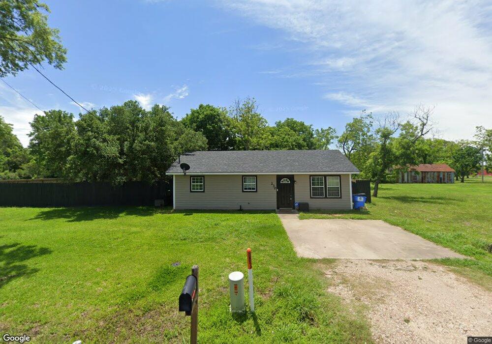 230 E Burnett St, Brazoria, TX 77422 - photo 1