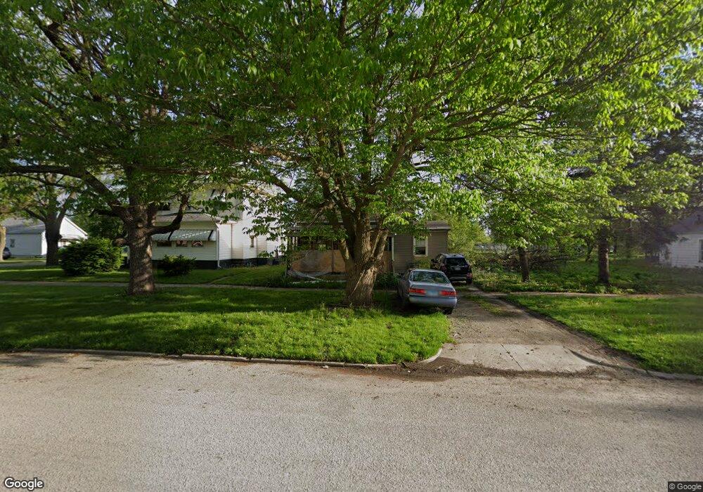 1016 Prairie Ave, Mattoon, IL 61938 - photo 1