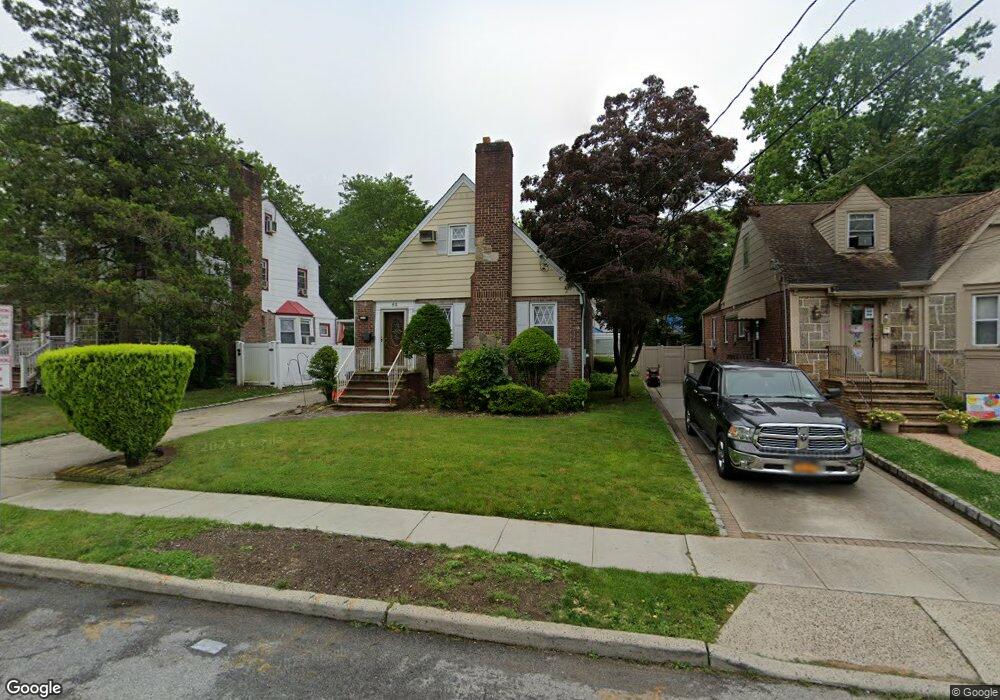 52 Carol St, West Hempstead, NY 11552 - photo 1