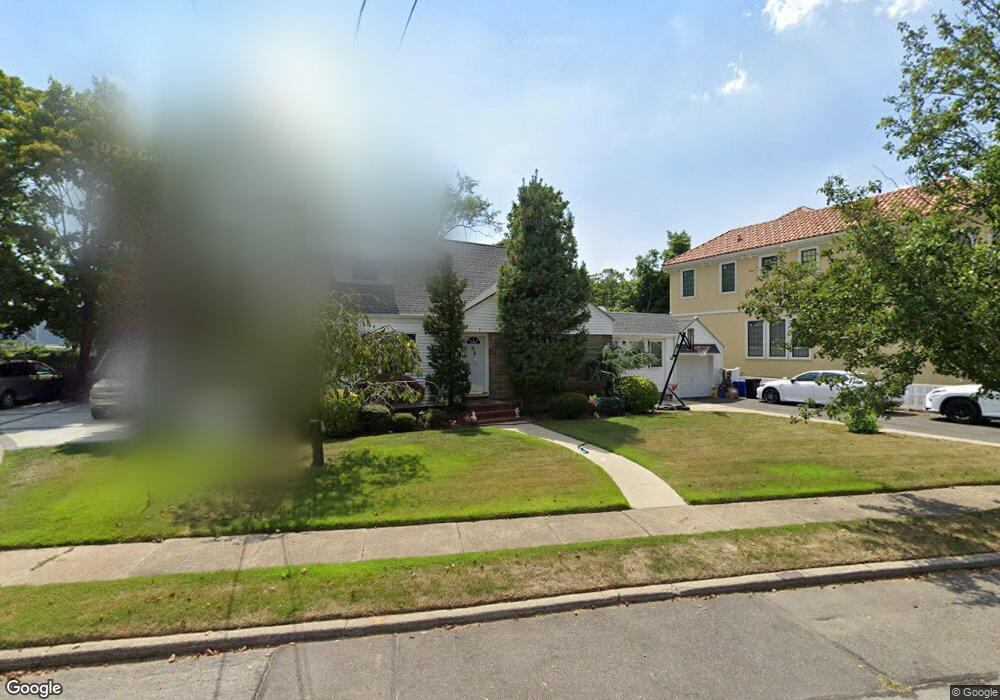 32 Virginia St, Valley Stream, NY 11580 - photo 1