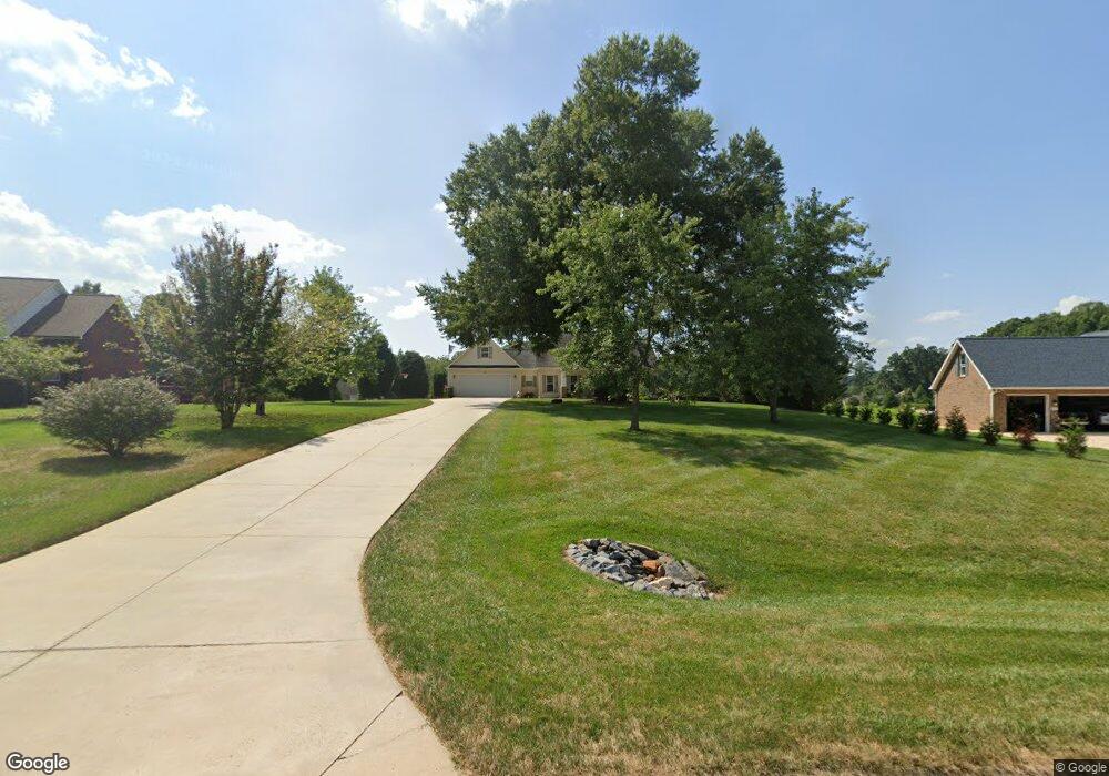 207 Maple Creek Dr, Statesville, NC 28625 - photo 1