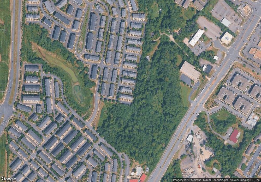 14677 Crossfield Way unit 171A, Woodbridge, VA 22191 - photo 1