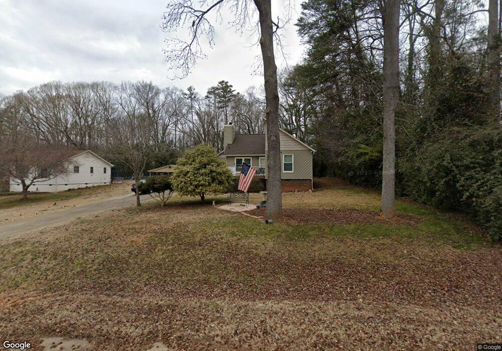 115 Hillcrest Ave, Clover, SC 29710 - photo 1