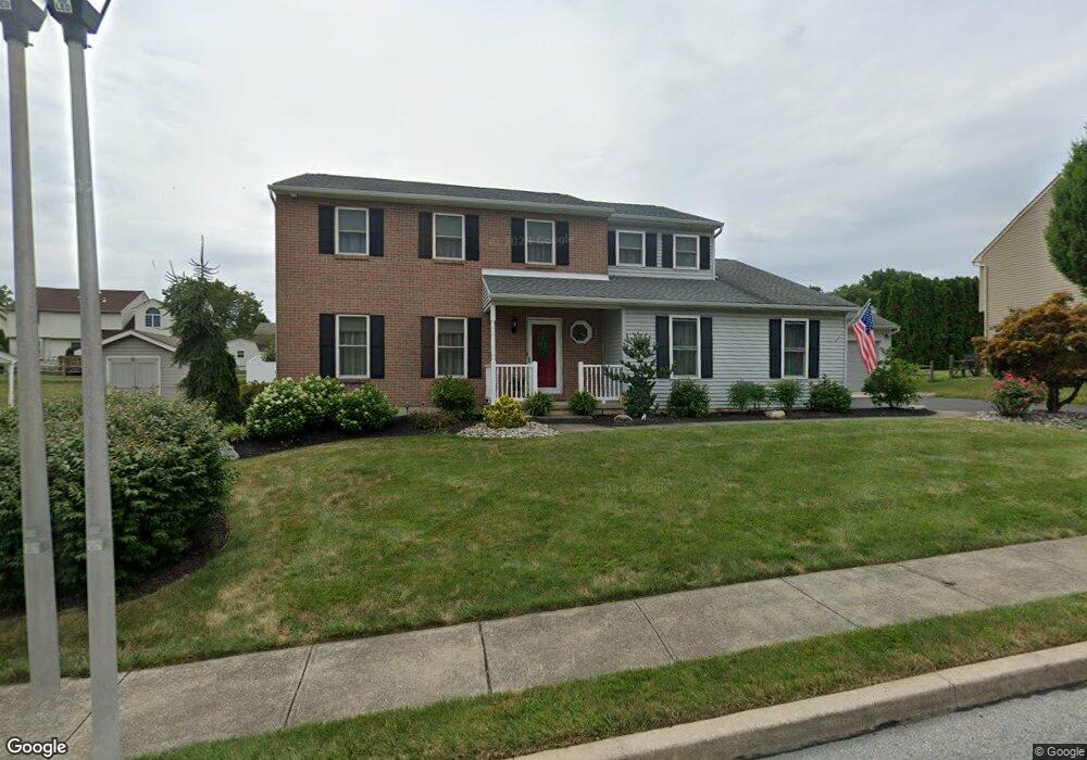 4577 Pharaoh St, Whitehall, PA 18052 - photo 1
