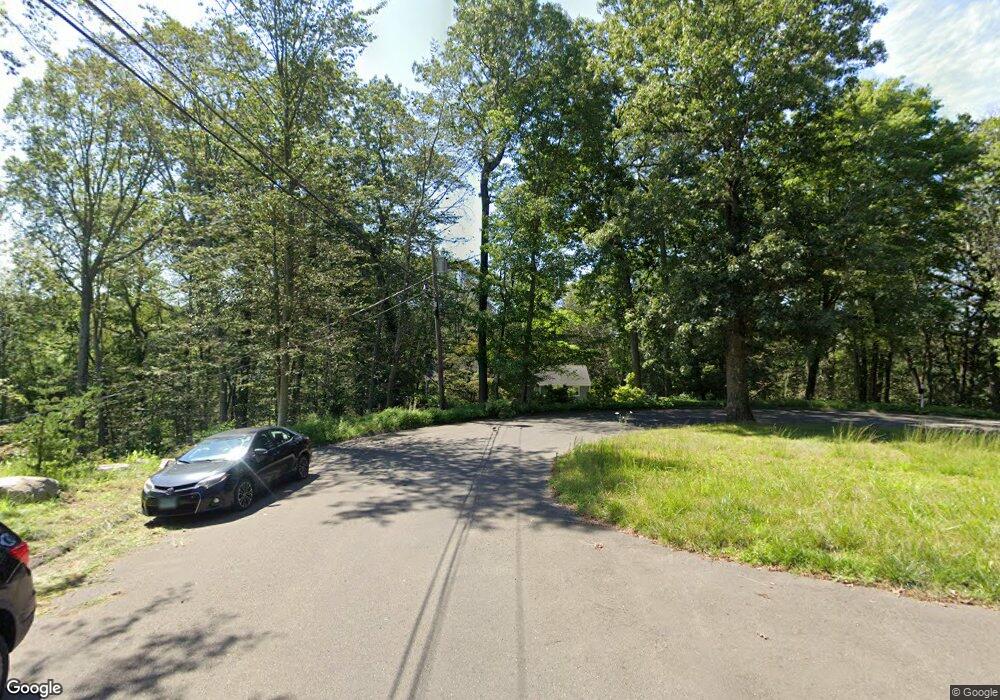 184 Fox Run Rd, New Canaan, CT 06840 - photo 1