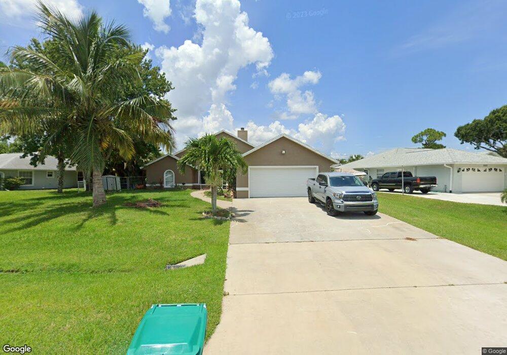 586 S Easy St unit 14, Sebastian, FL 32958 - photo 1