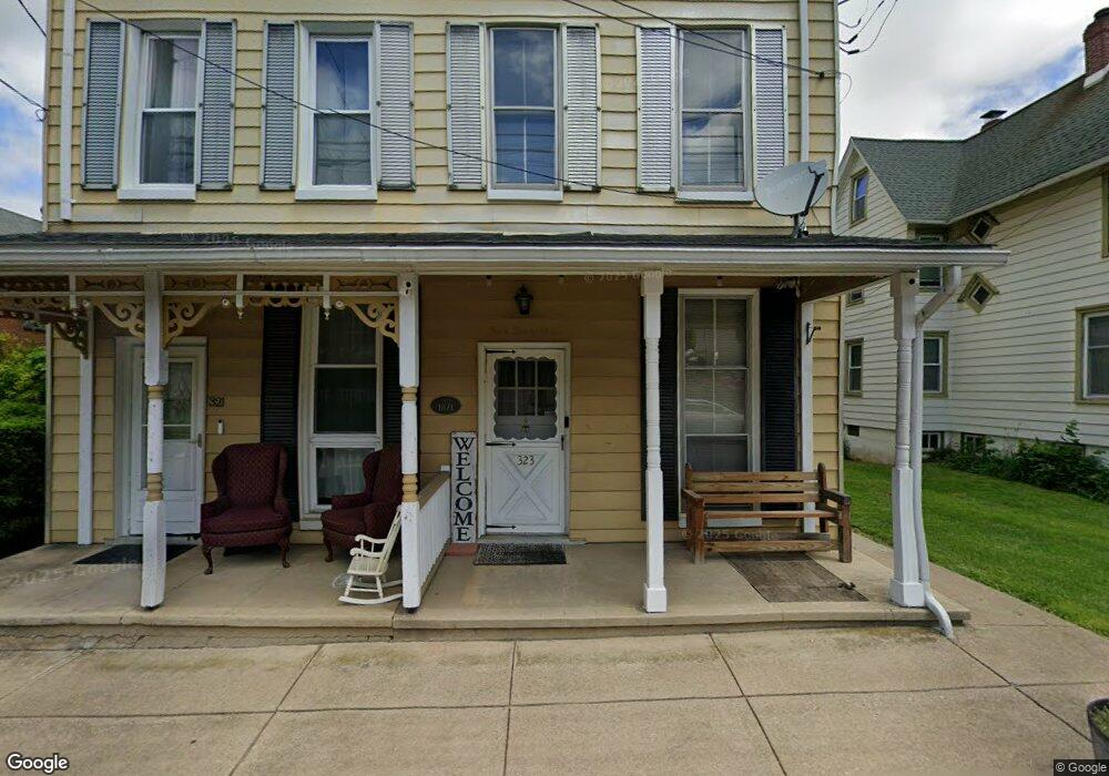 323 Franklin St, Alburtis, PA 18011 - photo 1