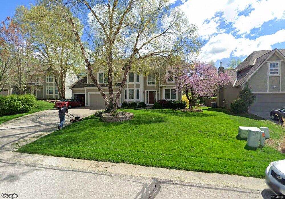 5311 Mullen Rd, Shawnee, KS 66216 - photo 1