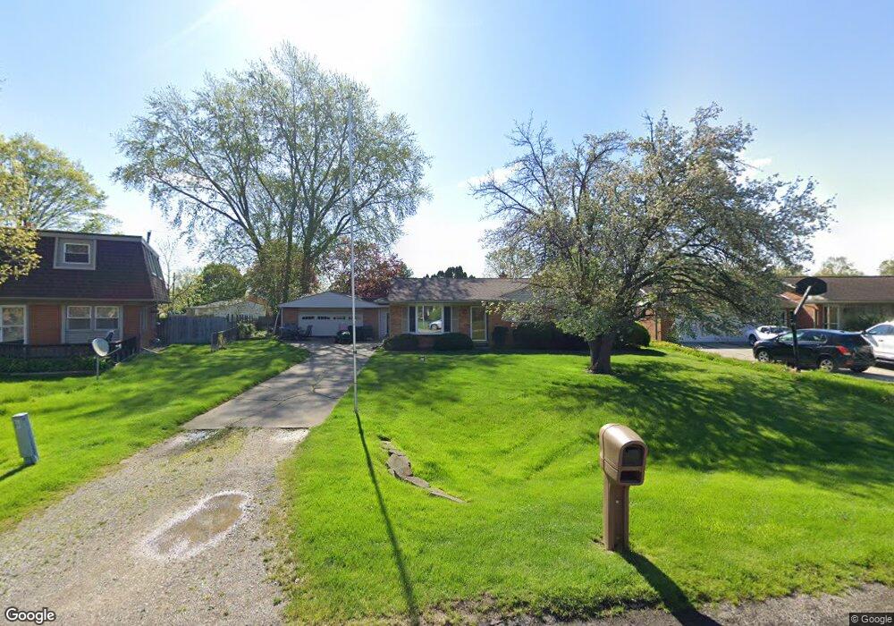 4477 Old Colony Dr, Flint, MI 48507 - photo 1