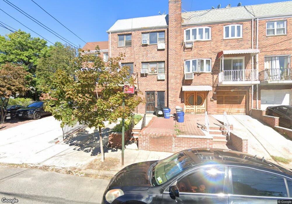 70-03 57 Dr, Maspeth, NY 11378 - photo 1