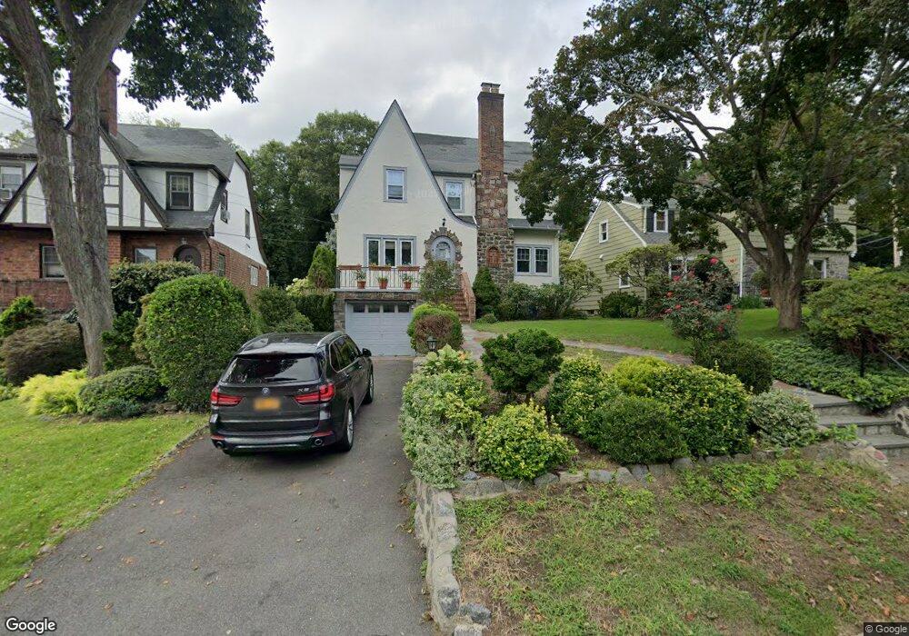 28 Rockland Ave, Larchmont, NY 10538 - photo 1