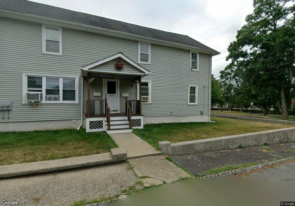 3 Agawam St unit 2nd Floor E, Taunton, MA 02780 - photo 1