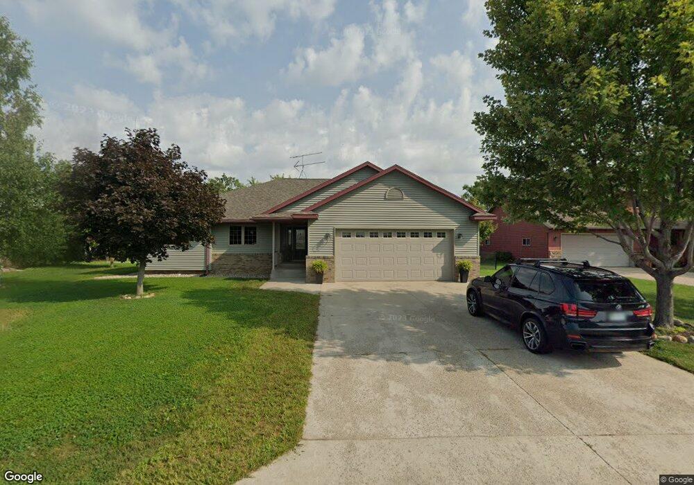 2025 Peach Dr NE, Sauk Rapids, MN 56379 - photo 1