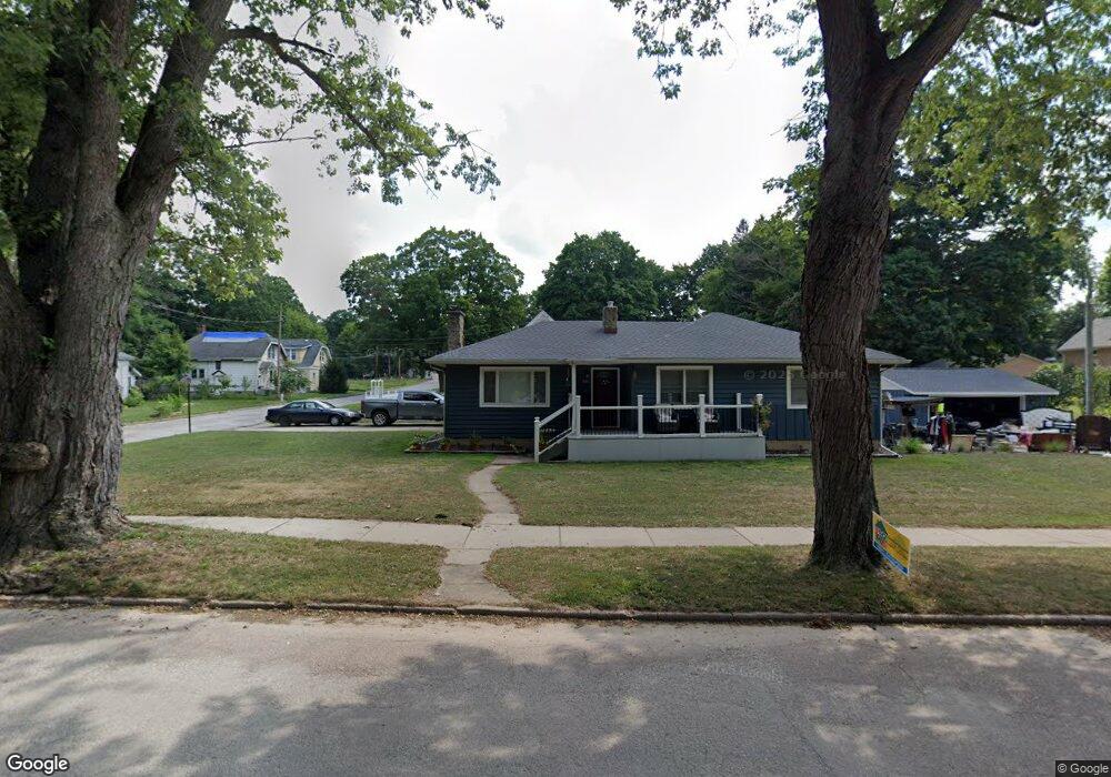 112 Michigan St, Niles, MI 49120 - photo 1