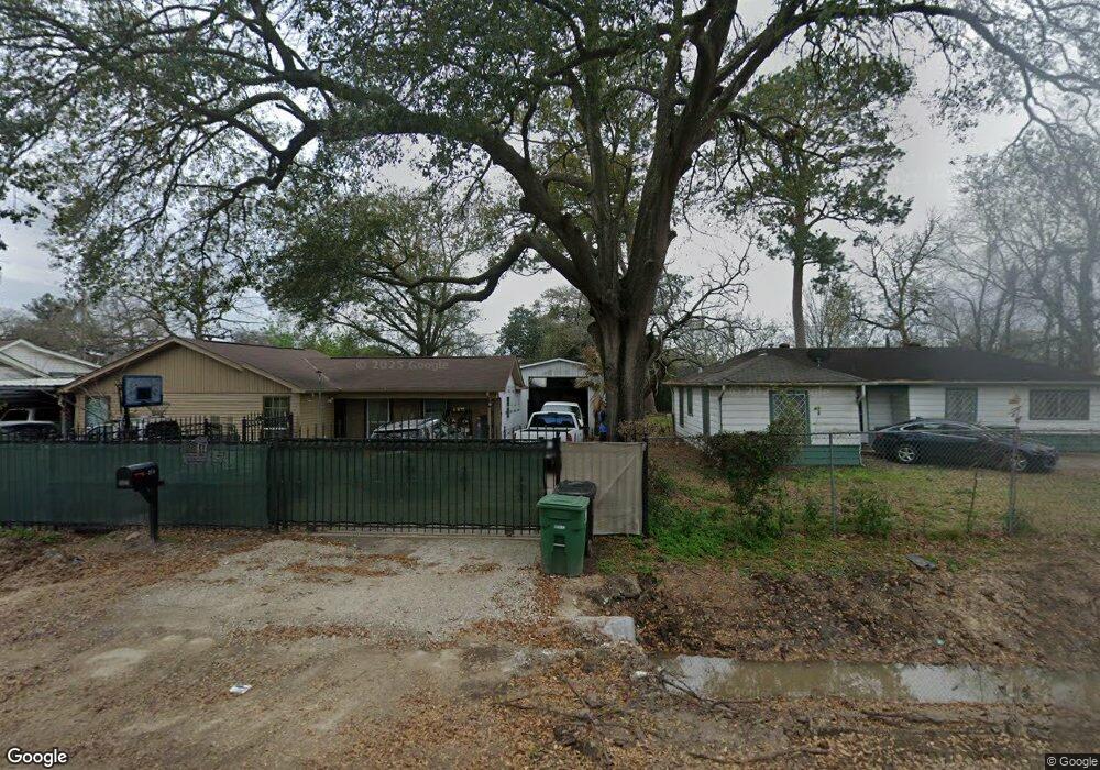 614 Wellington St, Houston, TX 77076 - photo 1