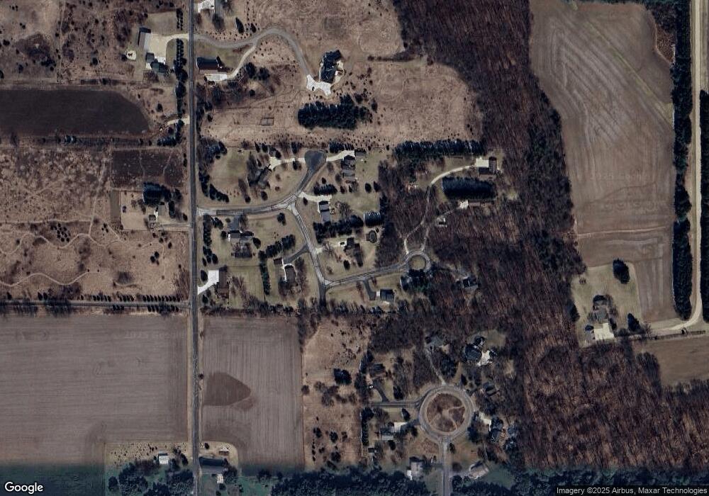 7014 Raintree Ln, West Bend, WI 53090 - photo 1