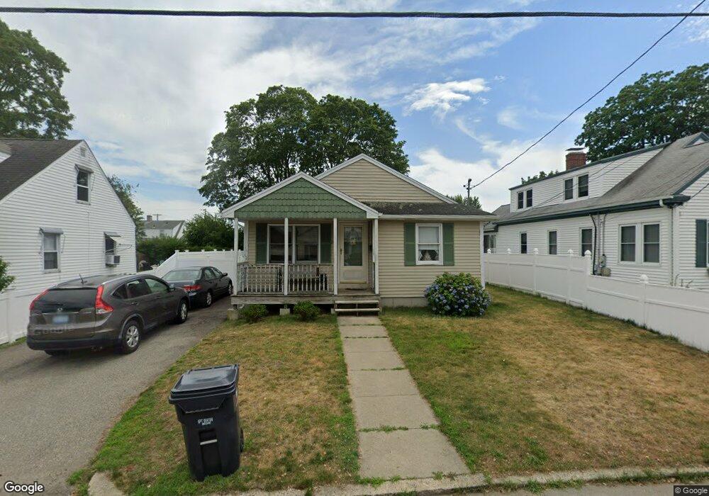 249 Pullen Ave, Pawtucket, RI 02861 - photo 1