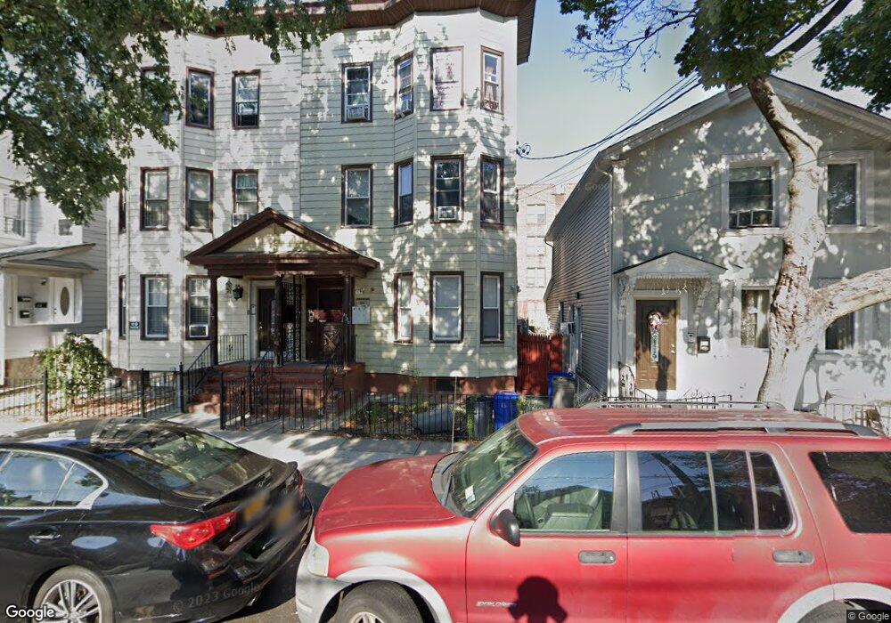 87-37 110th St, Jamaica, NY 11418 - photo 1