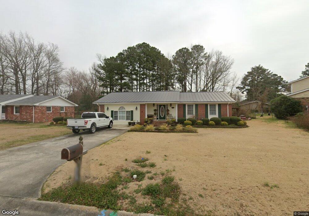 205 Estate Dr, Jacksonville, NC 28540 - photo 1