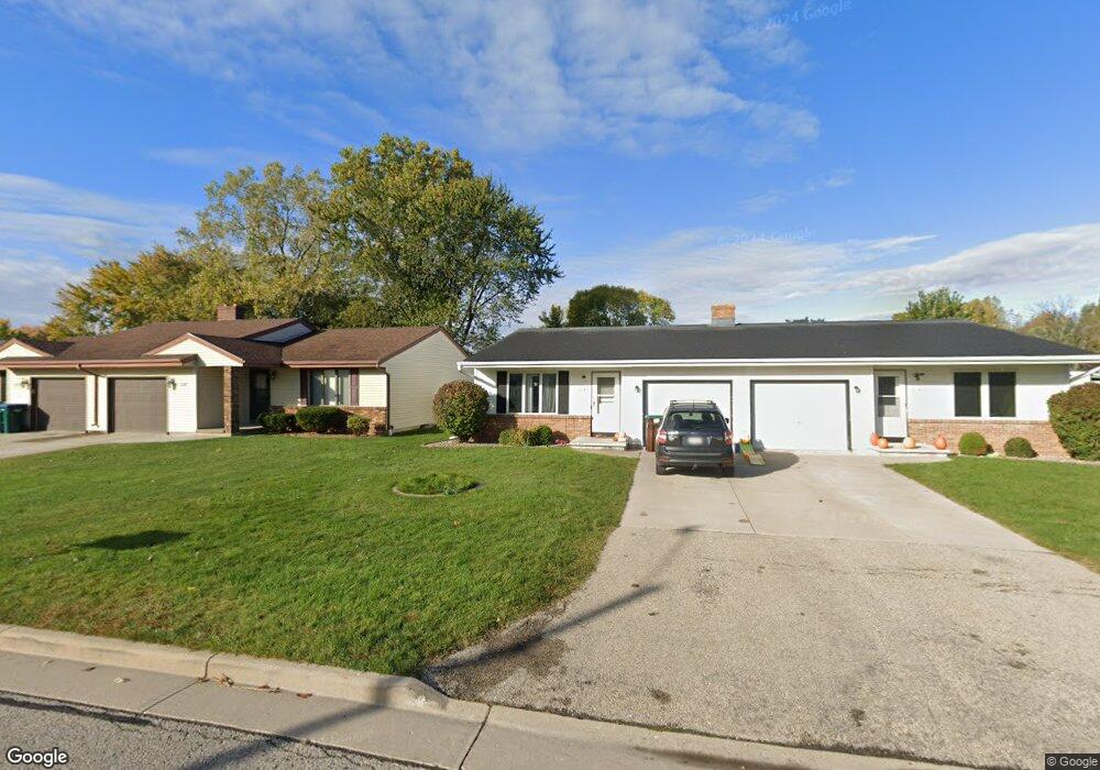 2141 N Whitney Dr, Appleton, WI 54914 - photo 1