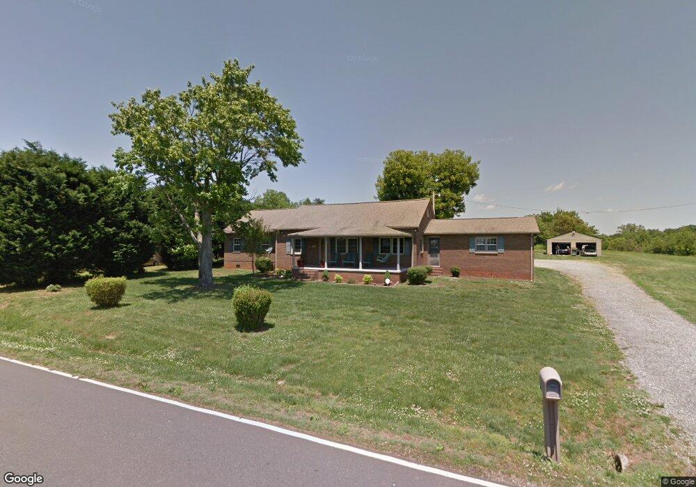 636 Scotts Creek Rd, Statesville, NC 28625 - photo 1