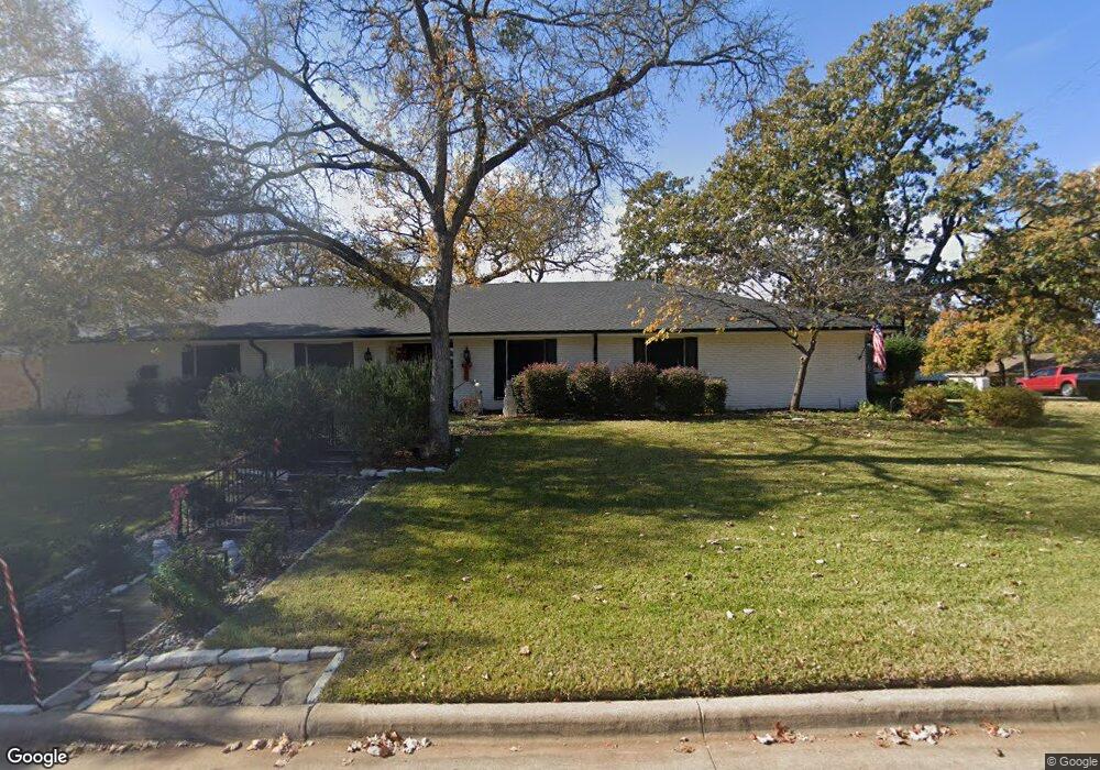 1205 Edgecliff Dr, Bedford, TX 76022 - photo 1